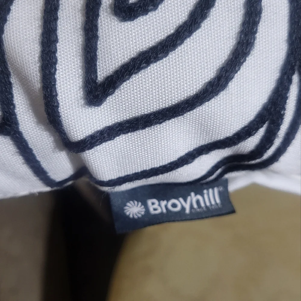 Broyhill add touch